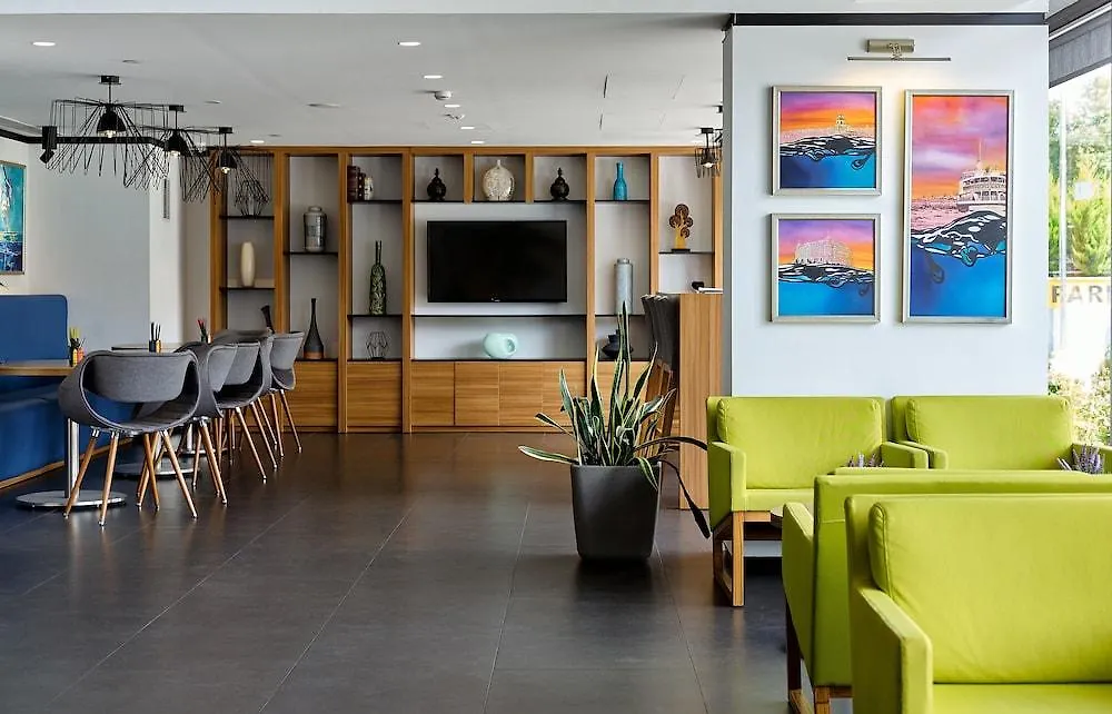 Hampton by Hilton Istanbul Kurtkoy Otel