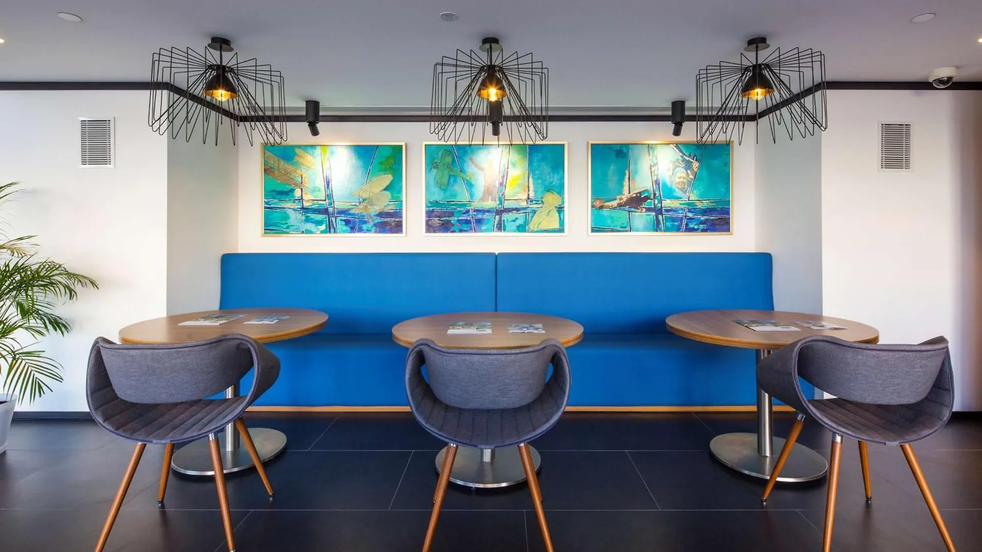 Hampton by Hilton Istanbul Kurtkoy Otel 4*,